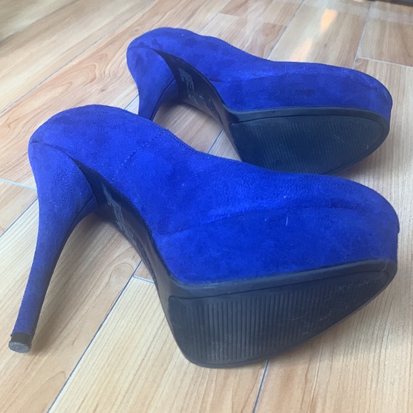 Blue heels - Picture 4 of 5